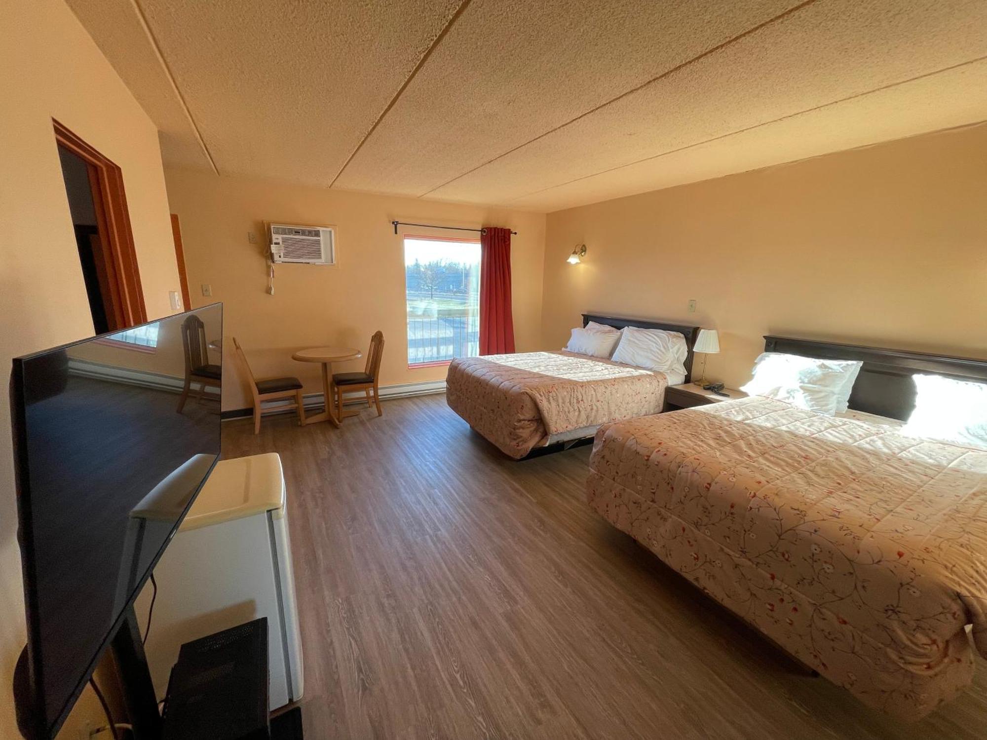 Motel St-Eustache Сент-Юсташ Екстериор снимка