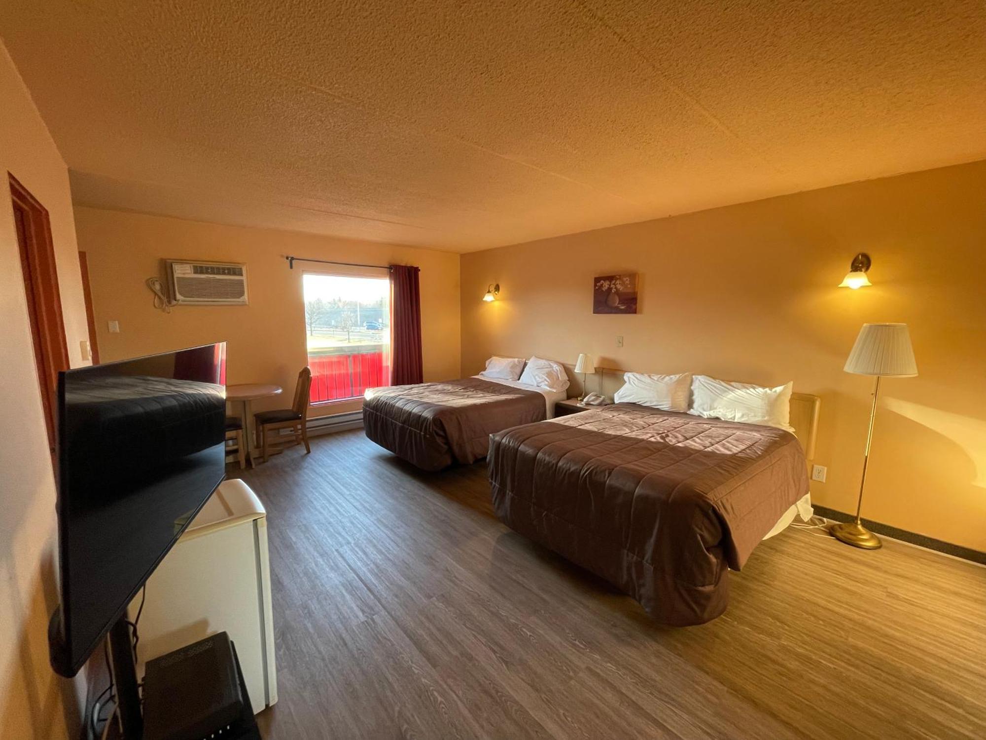 Motel St-Eustache Сент-Юсташ Екстериор снимка